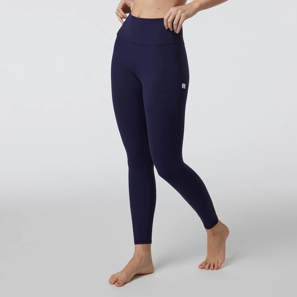 Vuori AllTheFeels Leggings in Jet